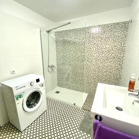 Playeros 2 Bedrooms In Los Cristianos. Appartement *