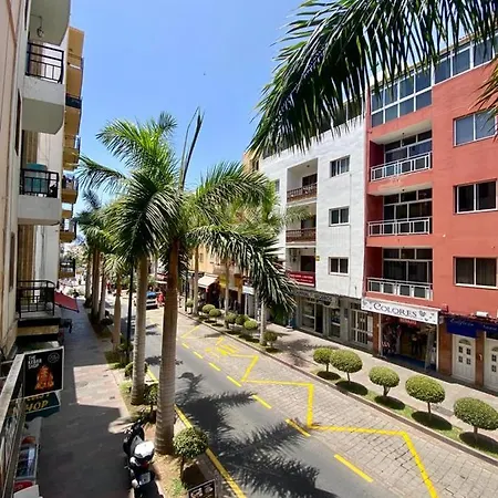 Playeros 2 Bedrooms In Los Cristianos. * 洛斯克里斯蒂亚诺斯